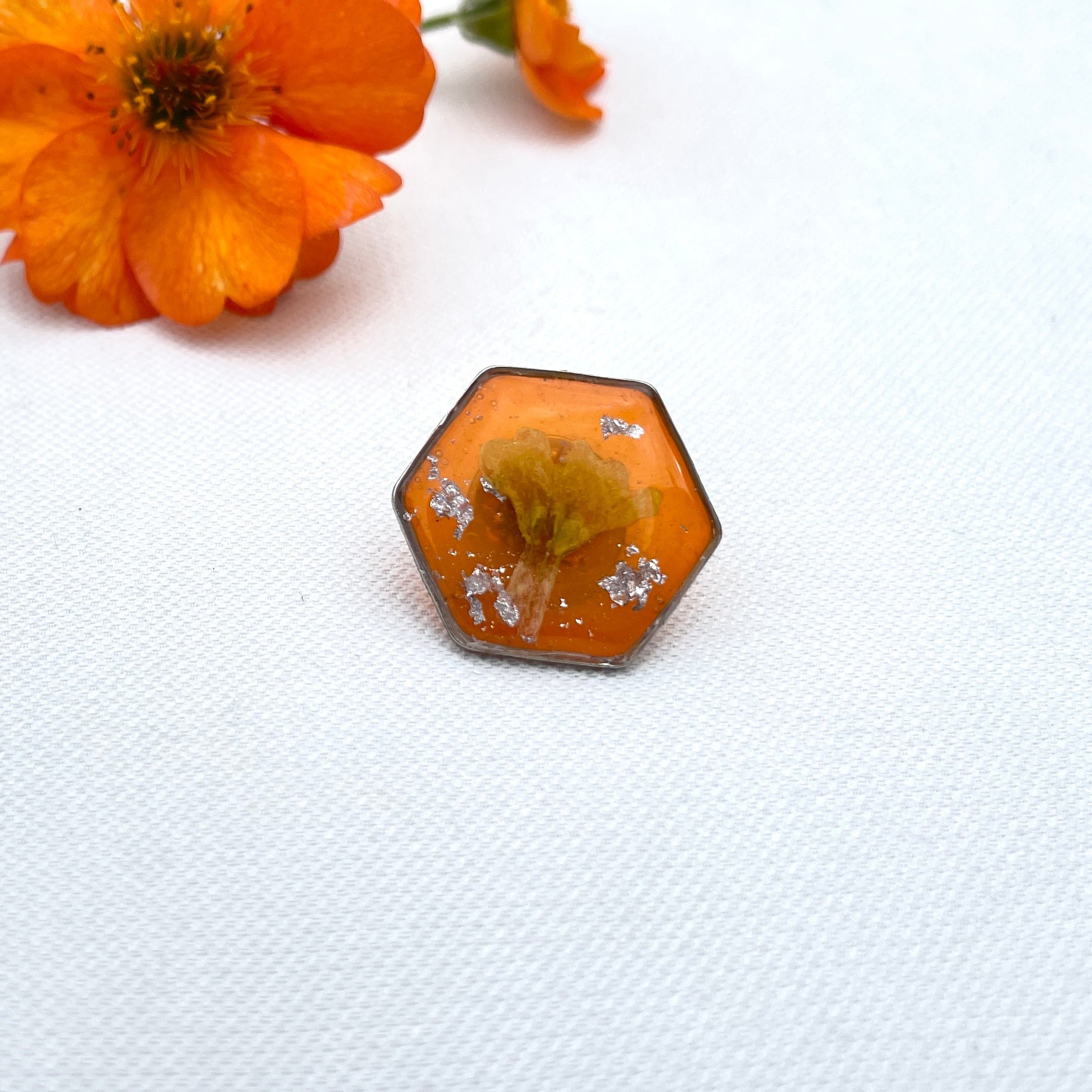 Pin’s botaniques Argentés – Collection Chroma