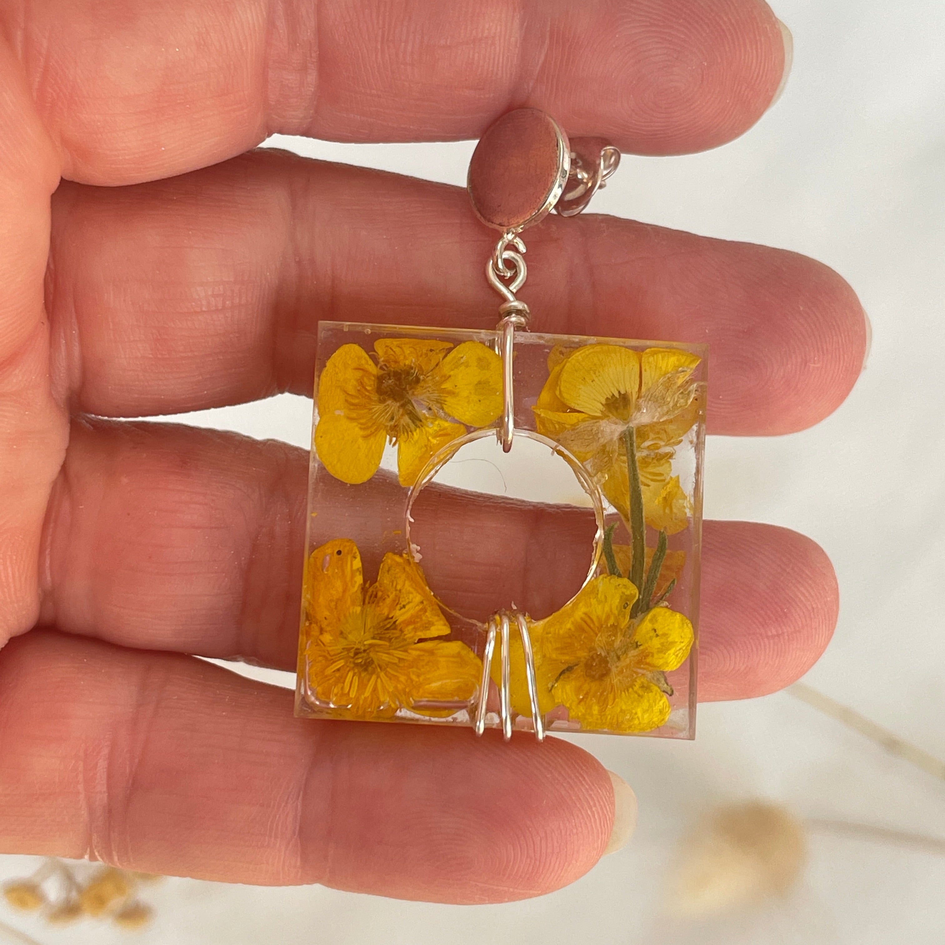 ◐ Boucles d’oreilles Éclipse - Argentées