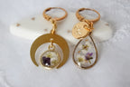Boucles d'oreilles asymétriques - Alice (Blanches & Violettes)