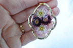Collier pendentif feuille – Fleurs de primevères