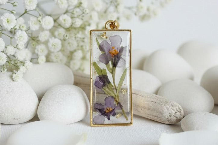Collier pendentif rectangle – Fleurs de violette de Perse