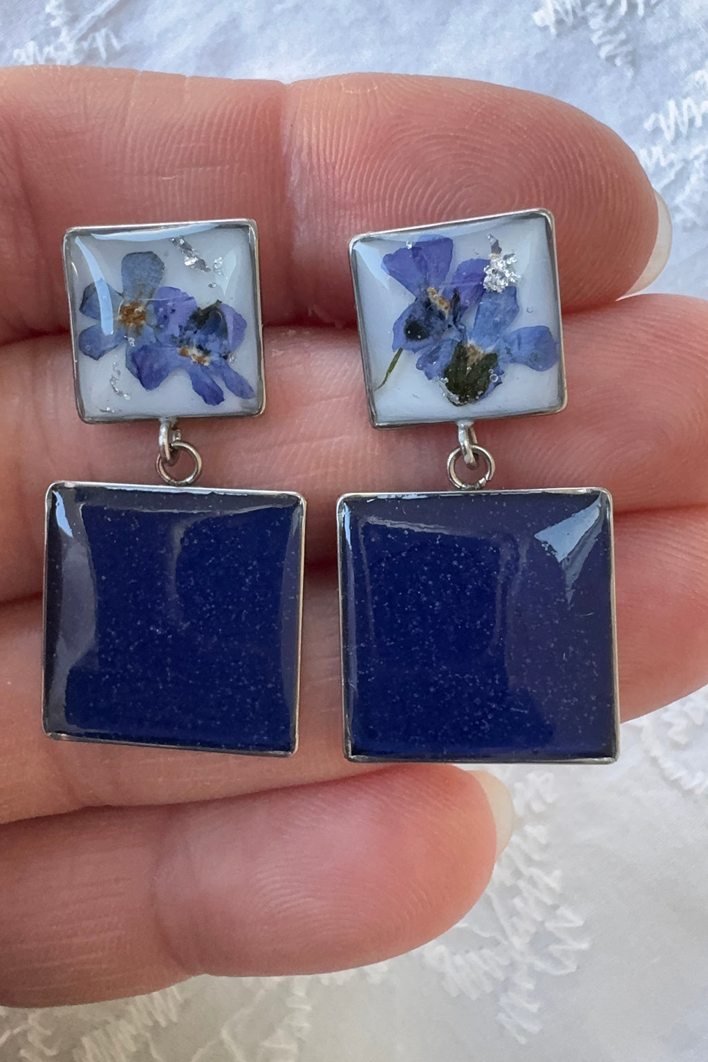 Clous carrés Myosotis bleus