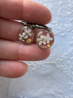 Boucles d'oreilles - Blanche (Myosotis rondes)