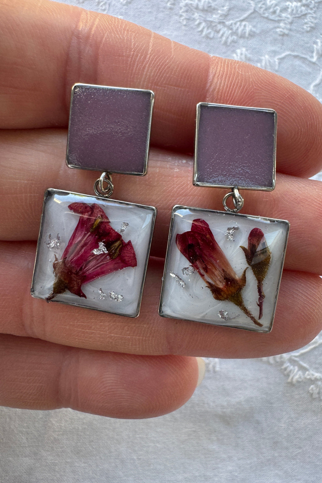 Clous carrés Escallonia rose