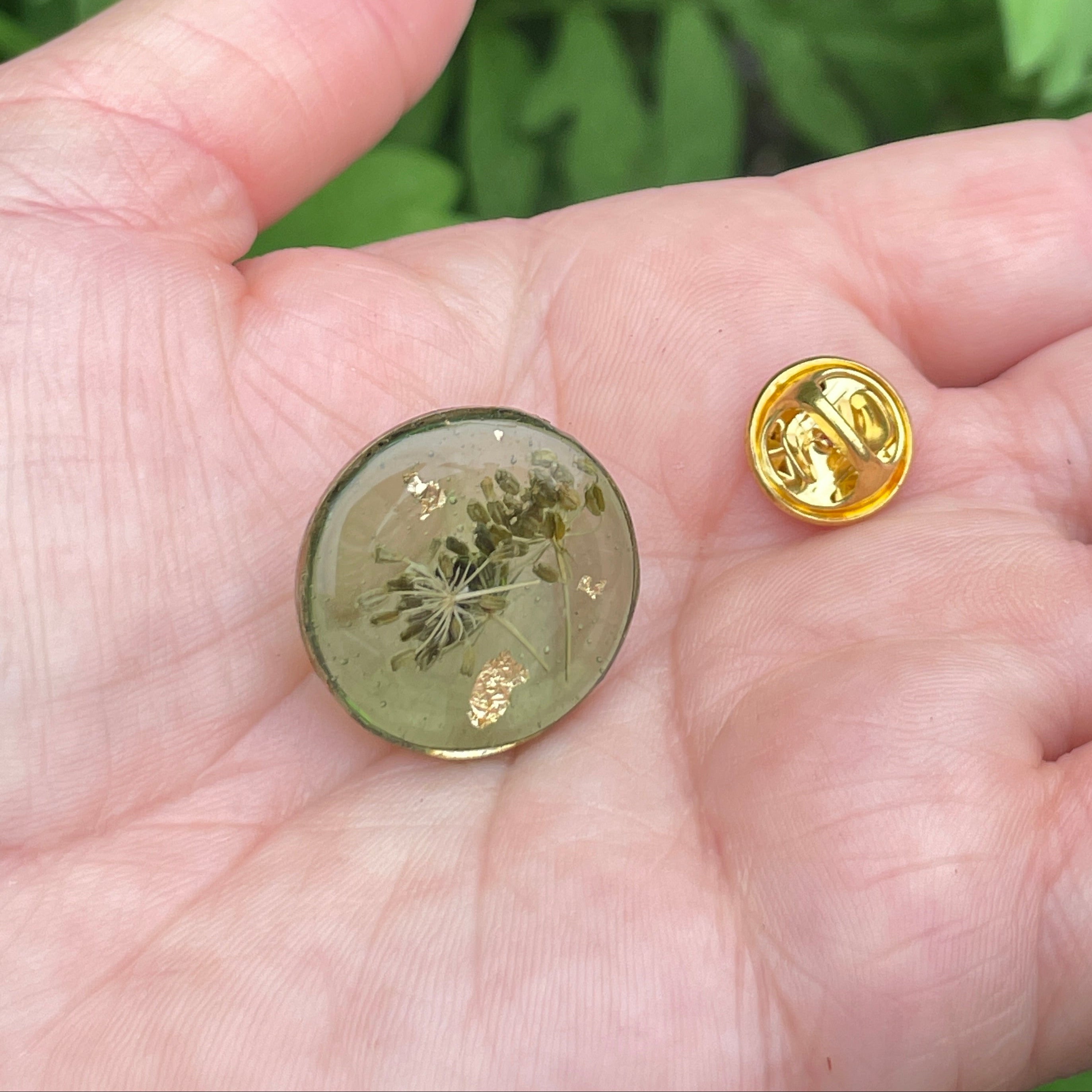 Pin’s botaniques Dorés – Collection Chroma