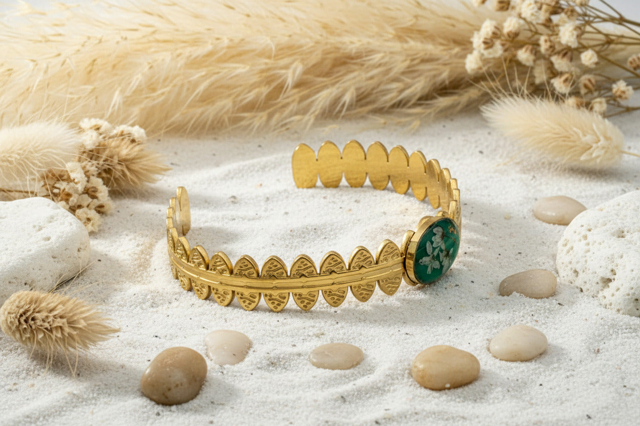 Bracelet jonc ethnique - Cabochon résine vert menthe