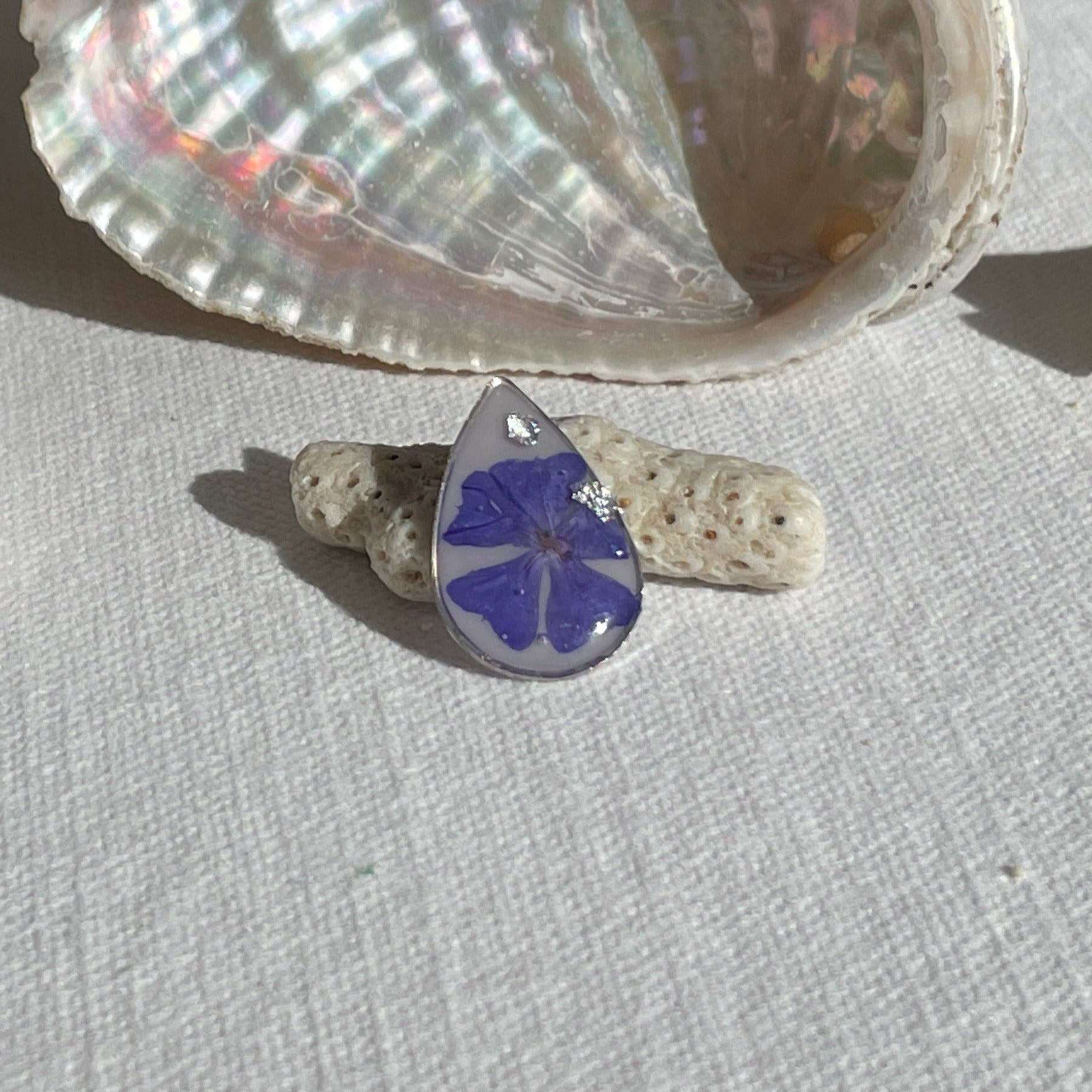 Pin’s botaniques Argentés – Collection Chroma