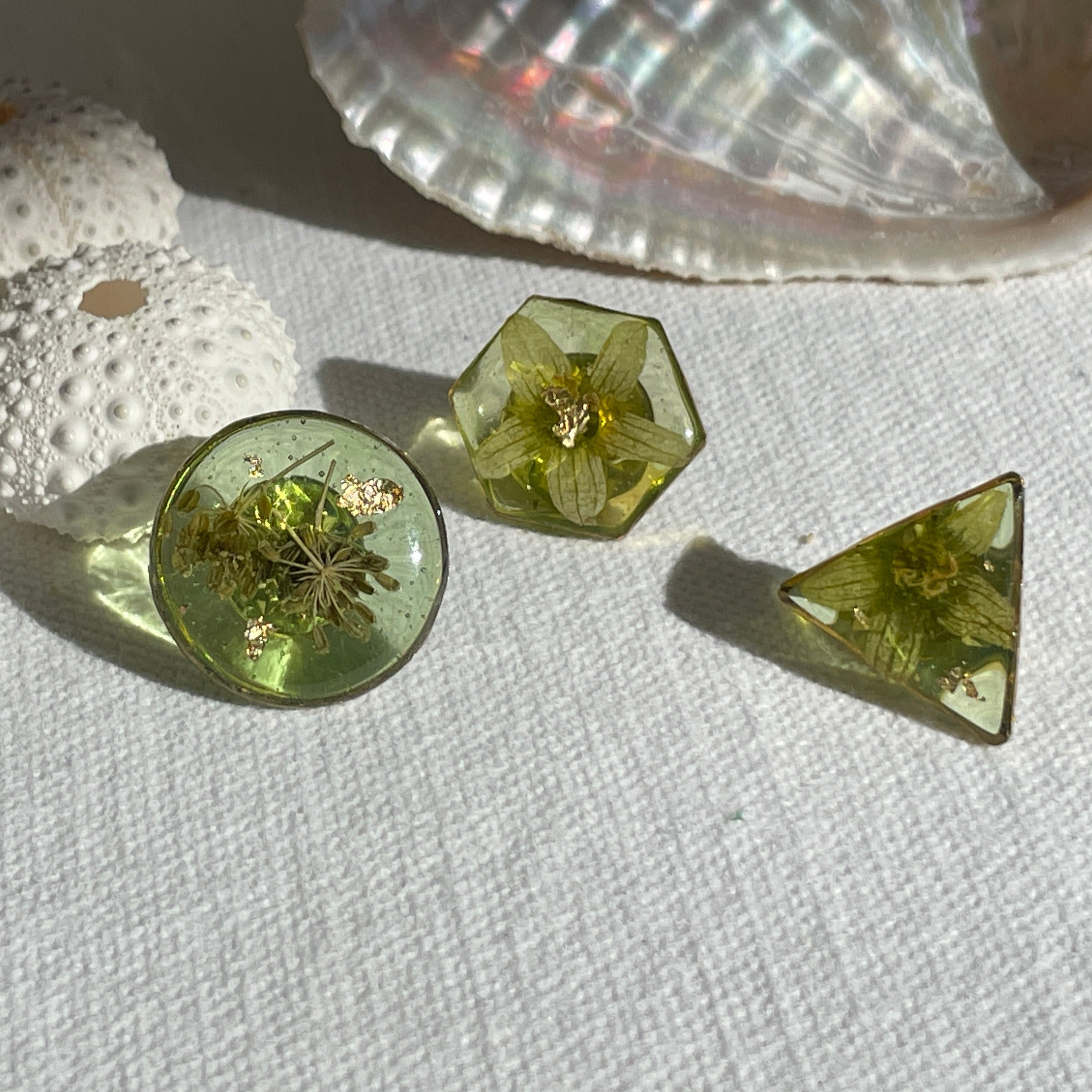 Pin’s botaniques Dorés – Collection Chroma