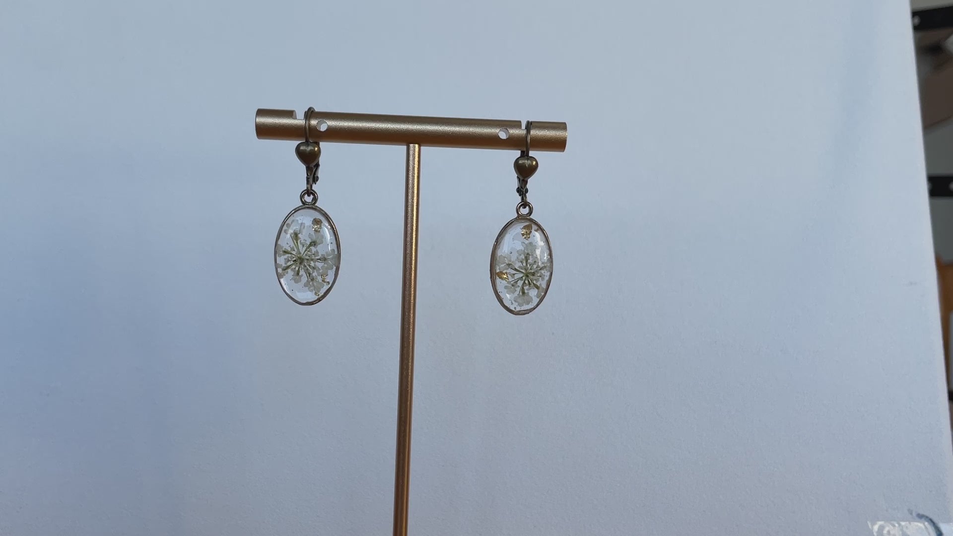 Boucles d'oreilles - Blanche (Carotte sauvage)