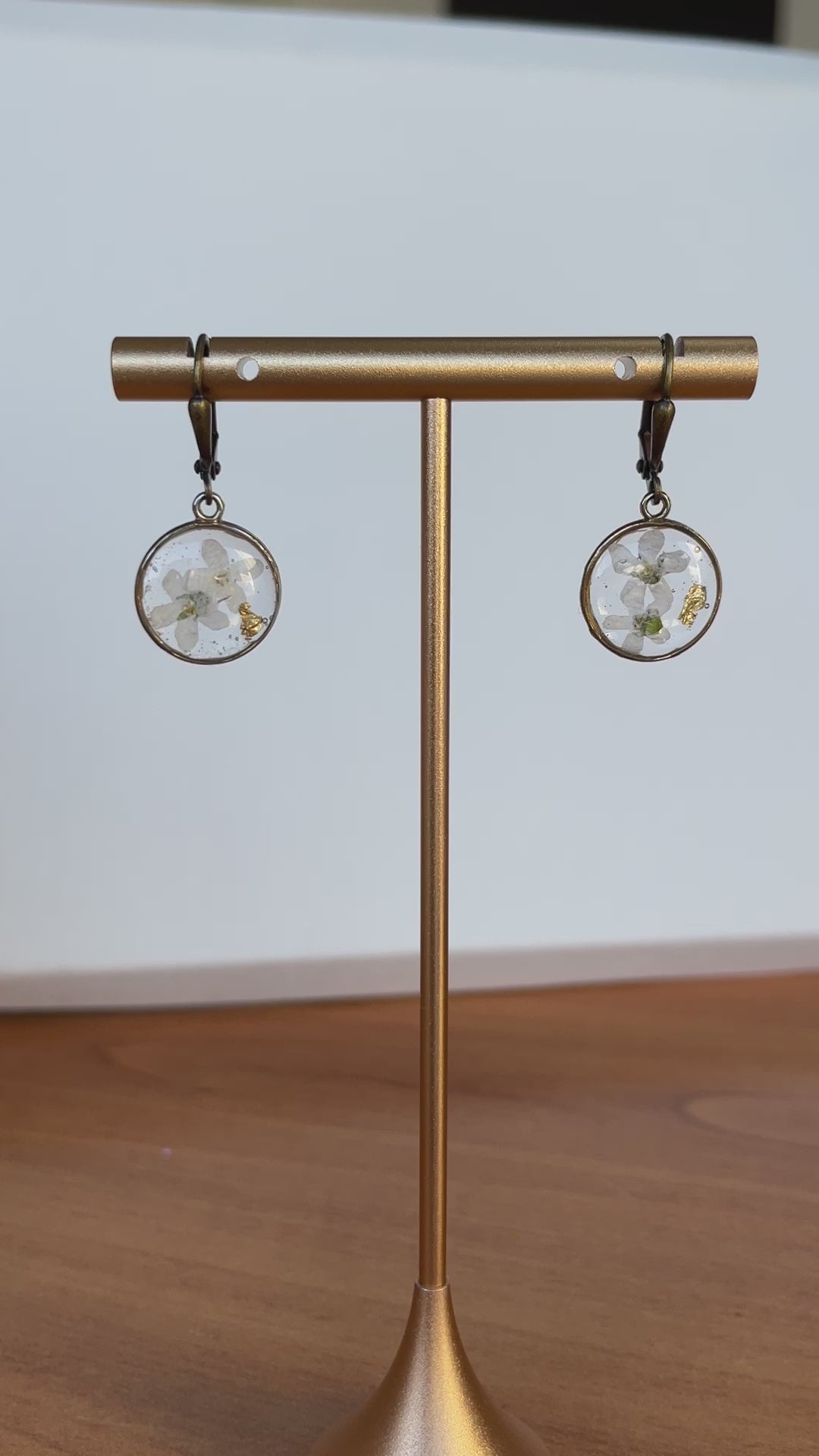Boucles d'oreilles - Blanche (Myosotis rondes)